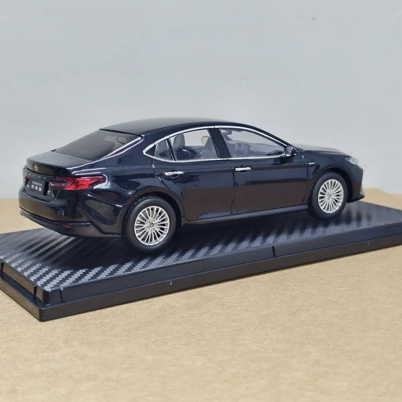 1:30 Toyota Camry LE XSE XV80 Coupe