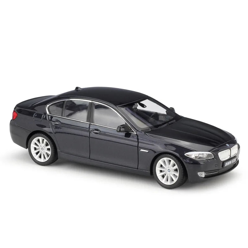 1:24 BMW 535i