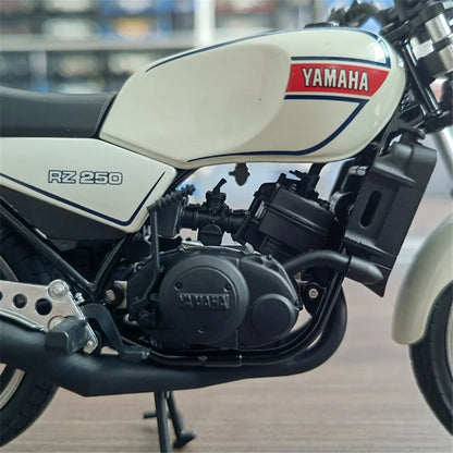 1:12 YAMAHA RZ250 RD250LC