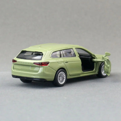 1:43 SKODA SUPERB Combi IV