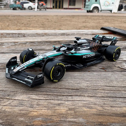 1:43 Mercedes-amg F1 W16