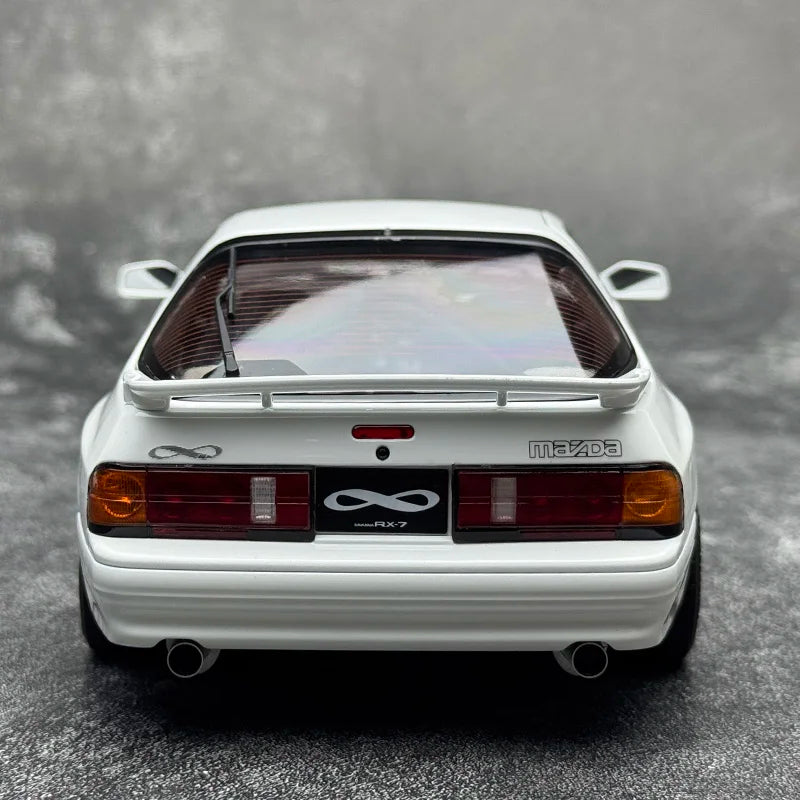 1:18 Mazda RX7 FC3S 1989