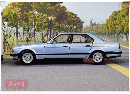 1:18 BMW 7 Series E32 730i 1986