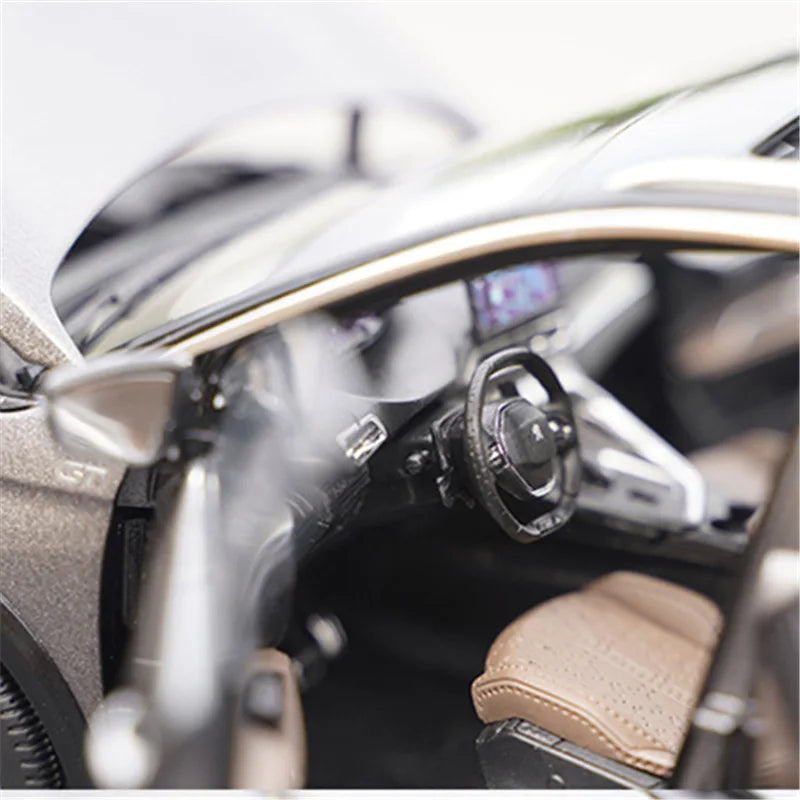 1:18 Peugeot 4008