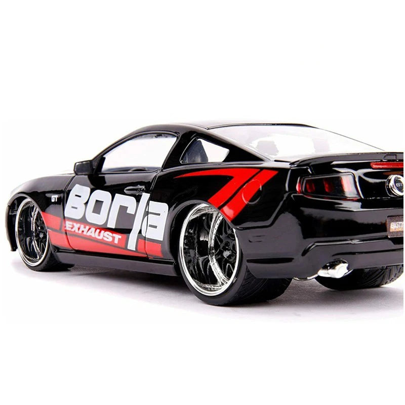 1:24 Ford Mustang GT Shelby 2010