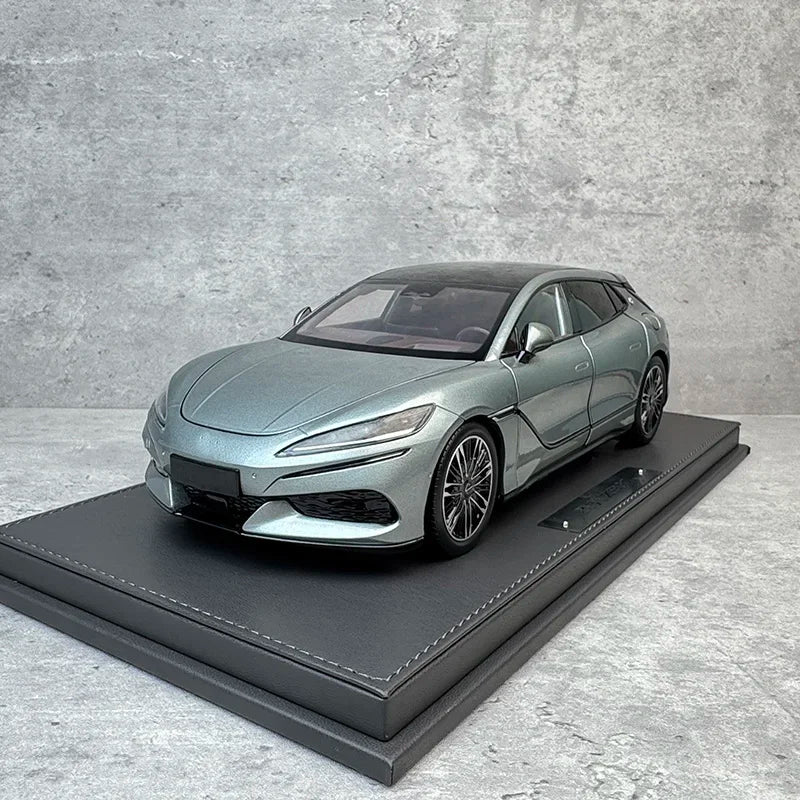 1:18 BYD Denza Z9GT