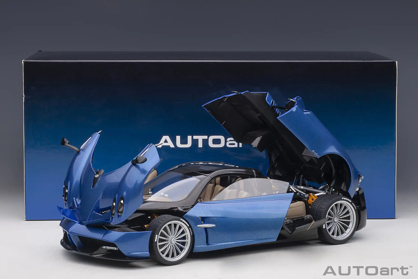 1:18 Pagani Huayra Roadster