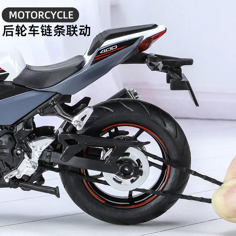 1:12 Kawasaki Ninja 400