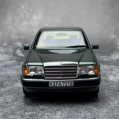1:18 Mercedes-Benz  230E W124 1990