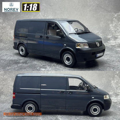 1:18 Volkswagen Transporter 2003