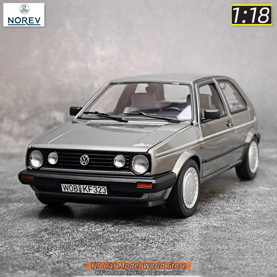 1:18 Volkswagen 1989 Golf Champion