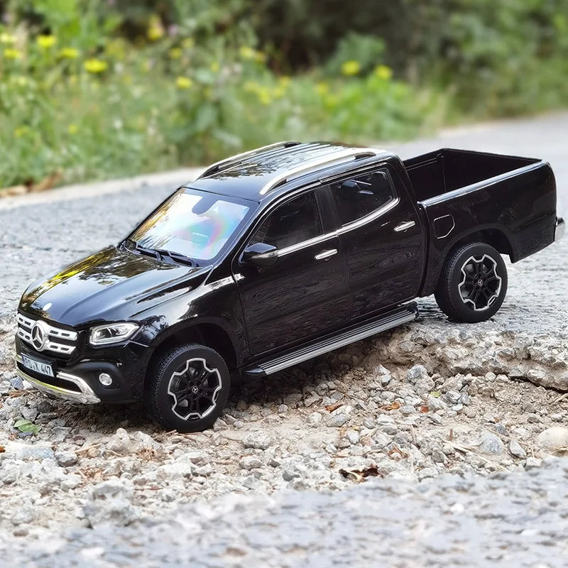 1:18 Mercedes Benz X-Class 2017