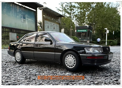 1:18 Lexus LS400