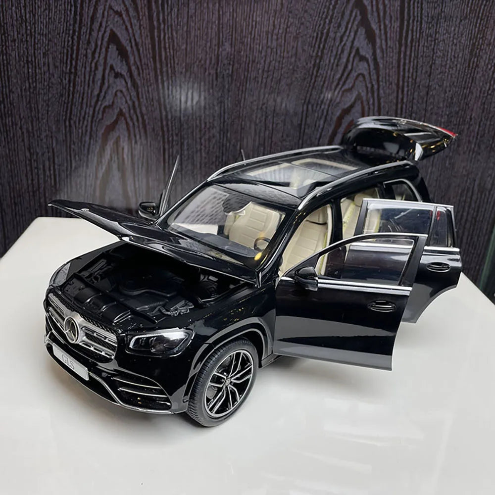 1:18 Mercedes-Benz GLS 400