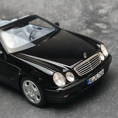 1:18 Mercedes-Benz CLK Class Cabriolet  A208 2000