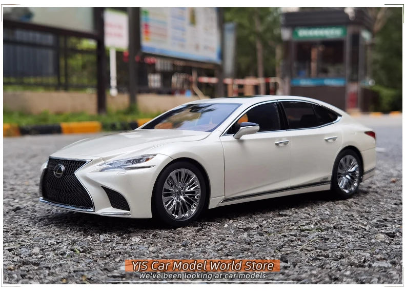 1:18 LEXUS LS500h
