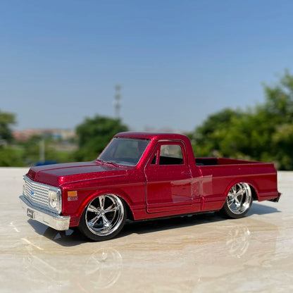 1:32 Chevrolet Pickup Truck