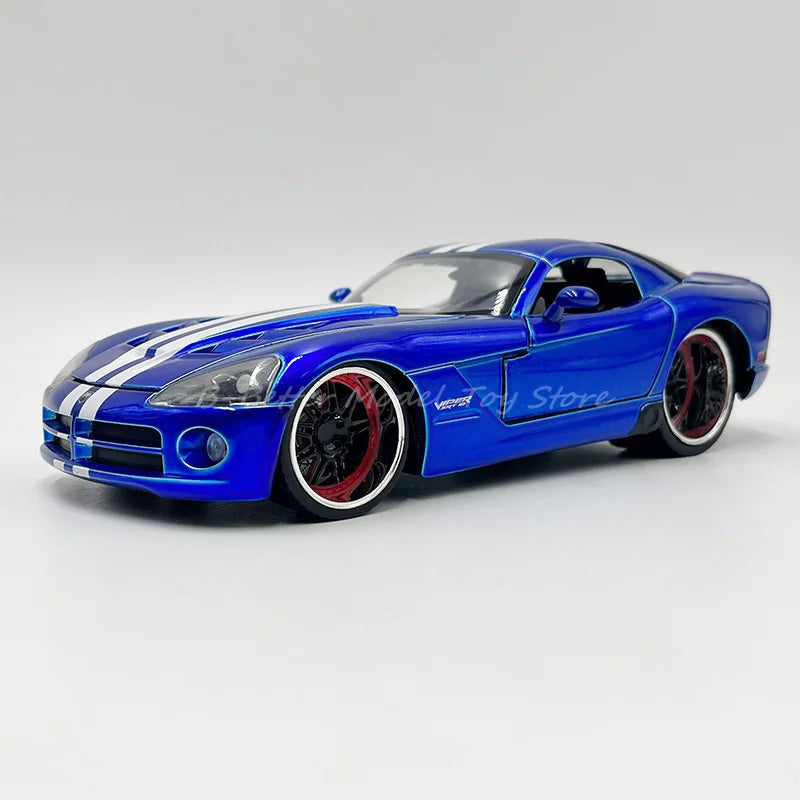 1:24 Dodge Viper SRT 2008