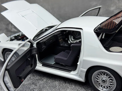 1:18 Mazda RX7 FC3S 1989