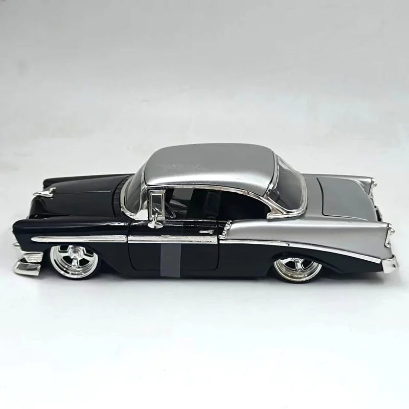 1:24 Belair Classic Old Car