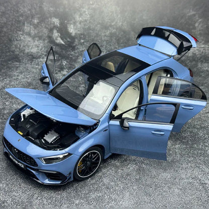 1:18 Mercedes-Benz A45 AMG