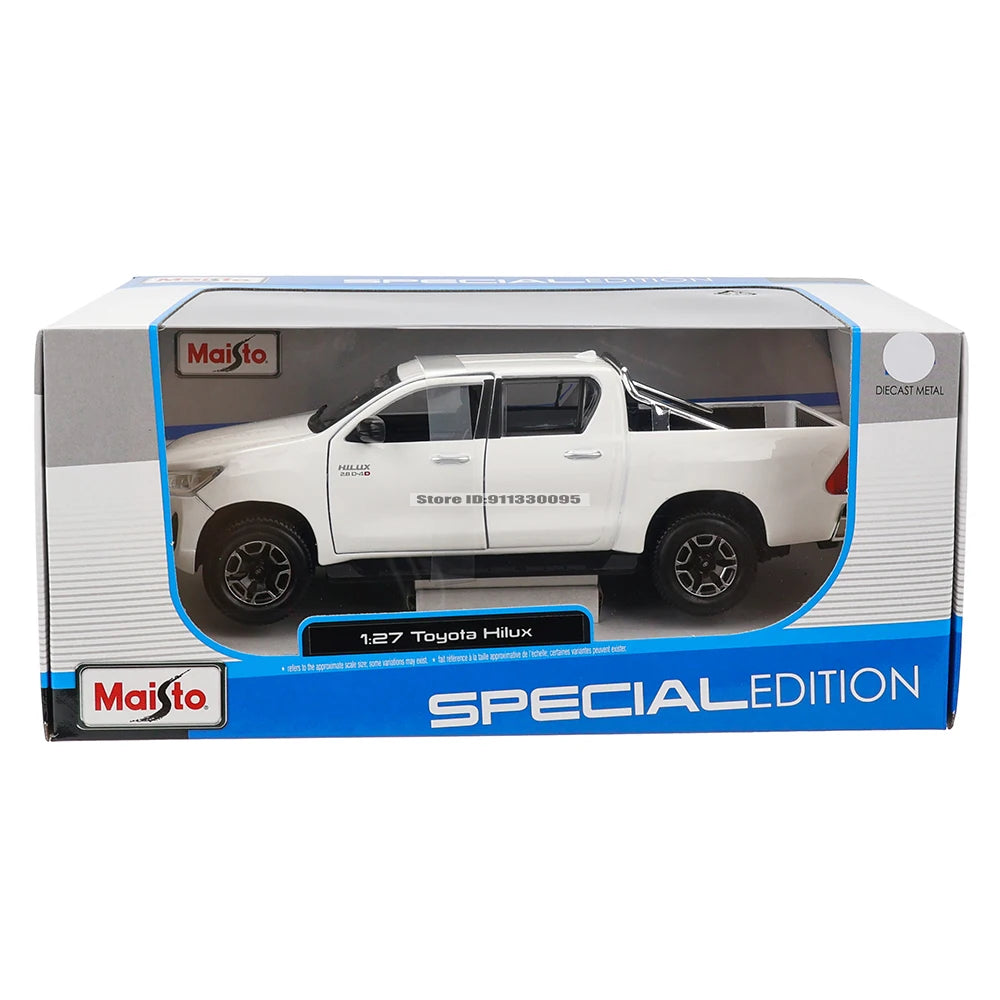 1:27 Toyota Hilux