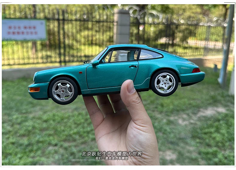 1:18 Porsche 911 964 Carrera 4 1992
