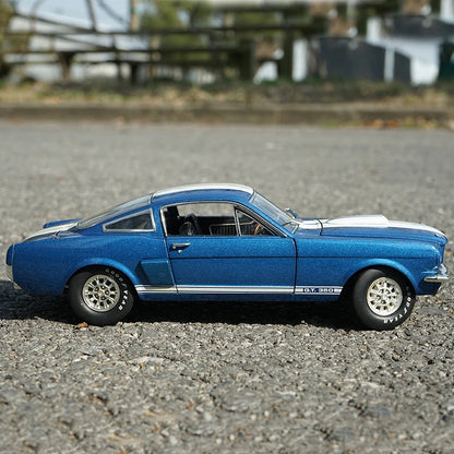 1:18 Ford Cobra Shelby 1966 GT 350