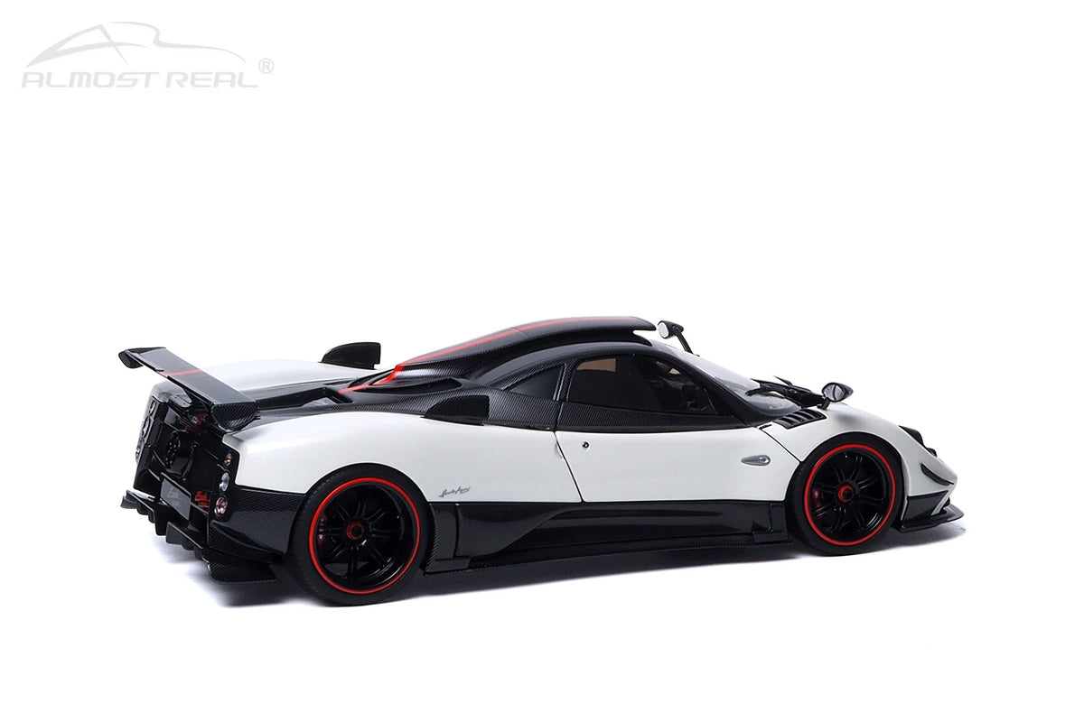 1:18  Pagani Zonda Cinque Coupe  2009