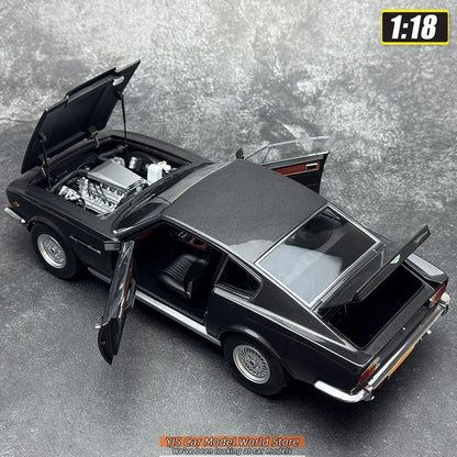 1:18 Aston Martin V8