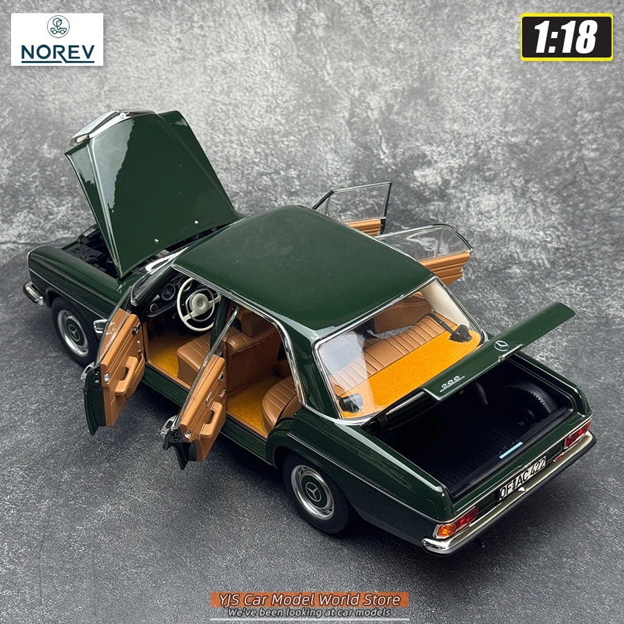 1:18 Mercedes-Benz 200 1968