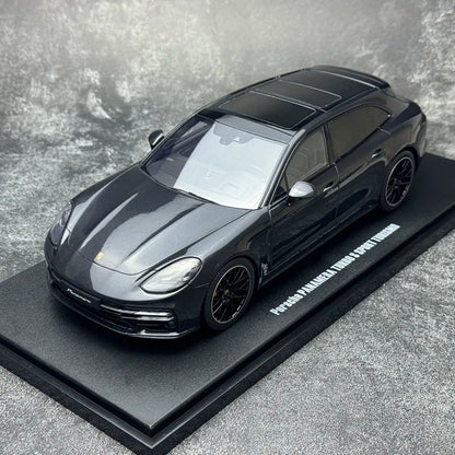 1:18 Porsche Panamera Turbo S 2021