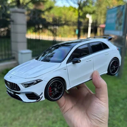 1:18 Mercedes-Benz A45 AMG