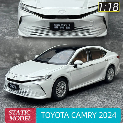 1:18 TOYOTA CAMRY 2024