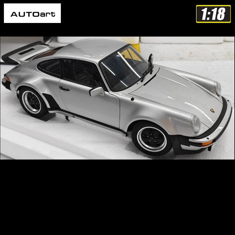 1:18 PORSCHE 911(930) TURBO 3.0