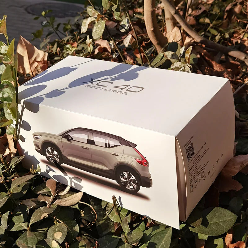 1:18 Volvo XC40 2022