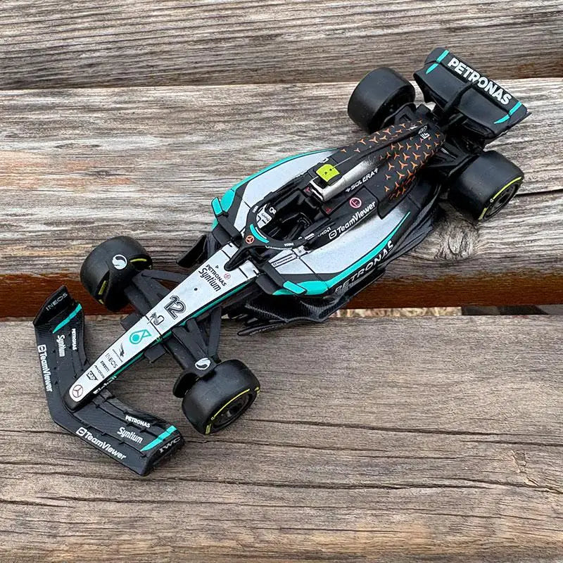 1:43 Mercedes-amg F1 W16