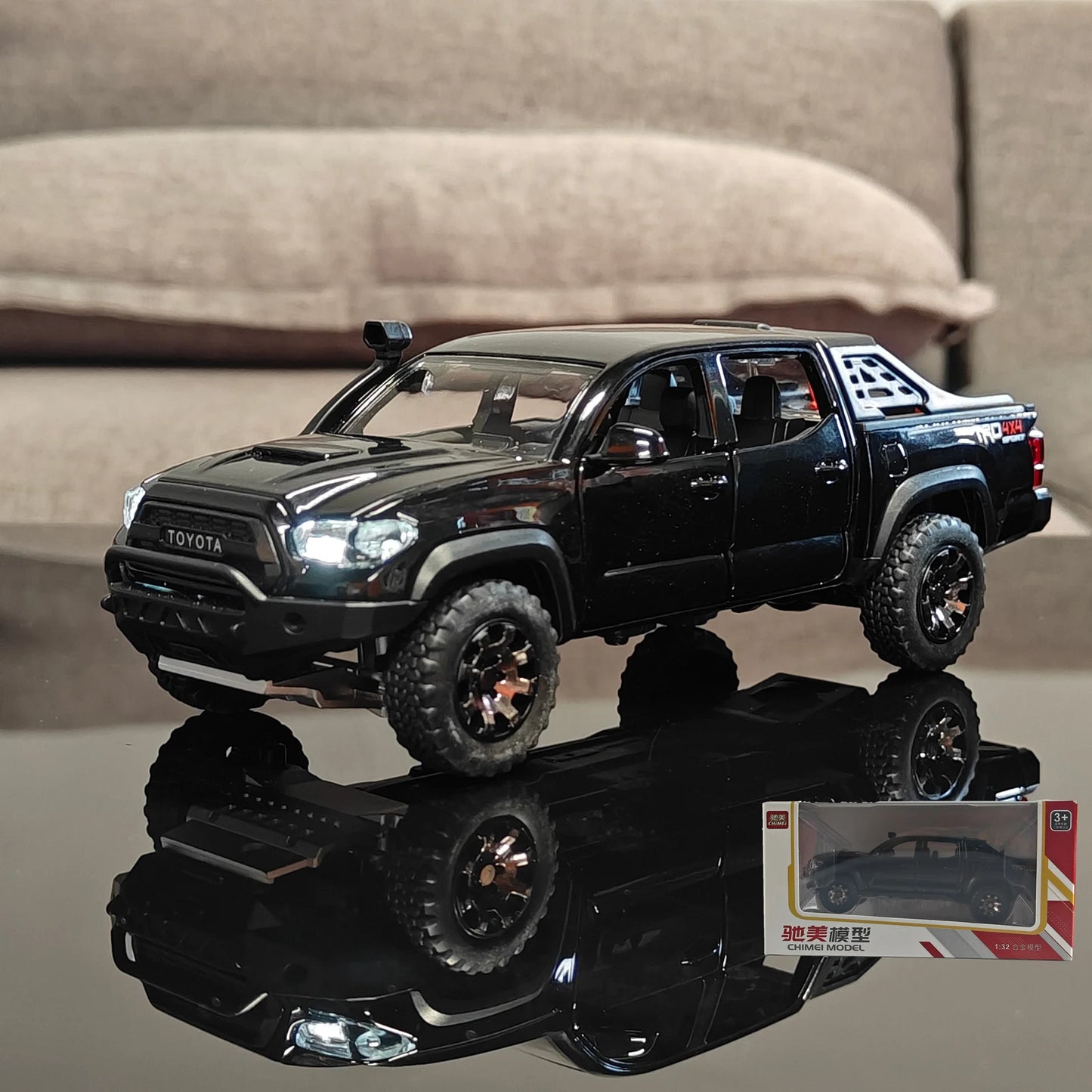 1:32 Toyota Tacoma TRO Off Road