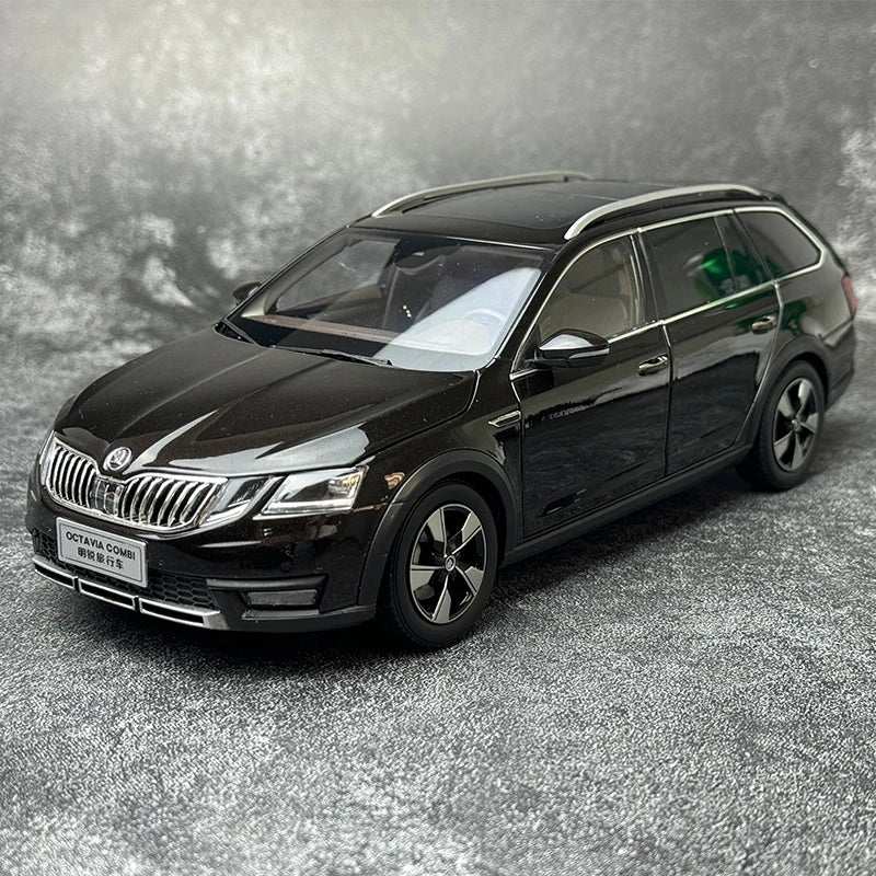 1:18 Volkswagen Skoda Sharp