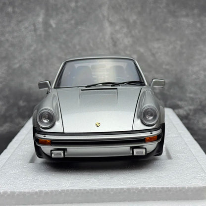 1:18 Porsche 911 Turbo 3.0 (930)