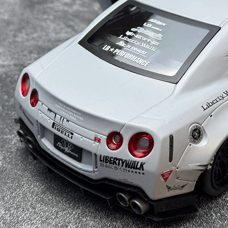 1:18 Nissan GT-R R35 LB TYPE