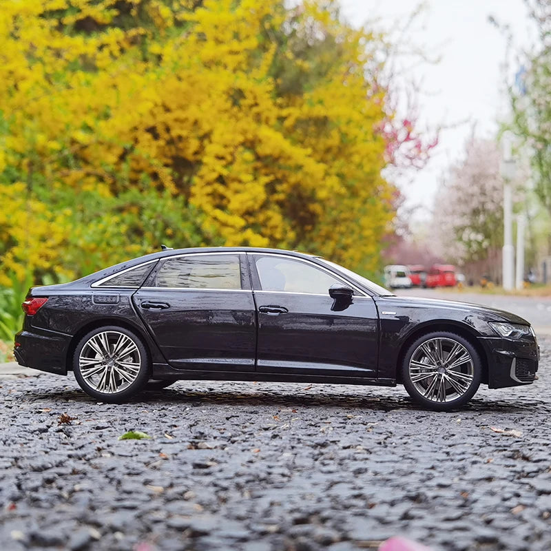 1:18 Audi A6L 2019