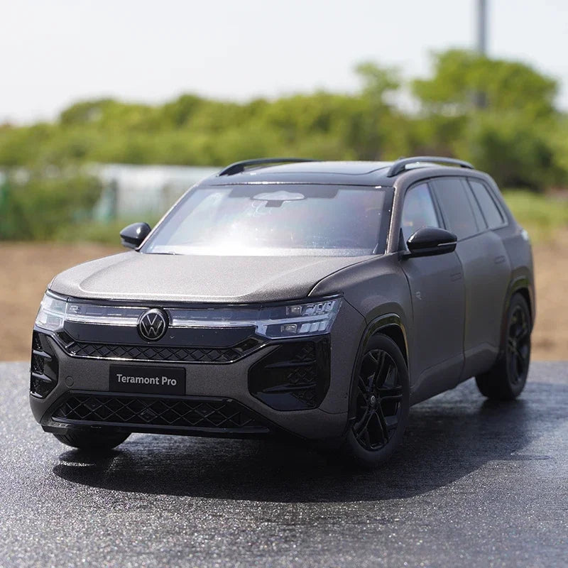 1:18 Volkswagen Teramont Pro 2025