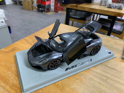 1:18 Maserati MC20 2020 Deluxe Edition