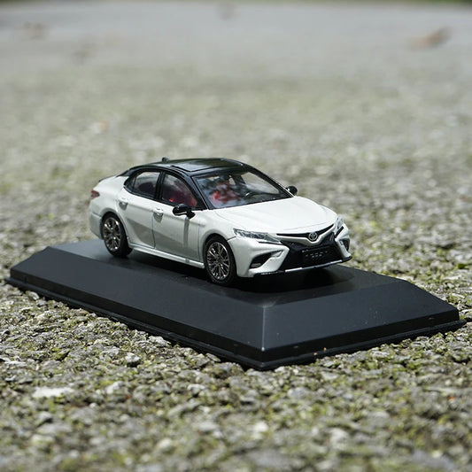 1:43 Toyota 8th CAMRY