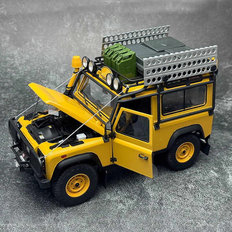 1:18 Land Rover Defender 90