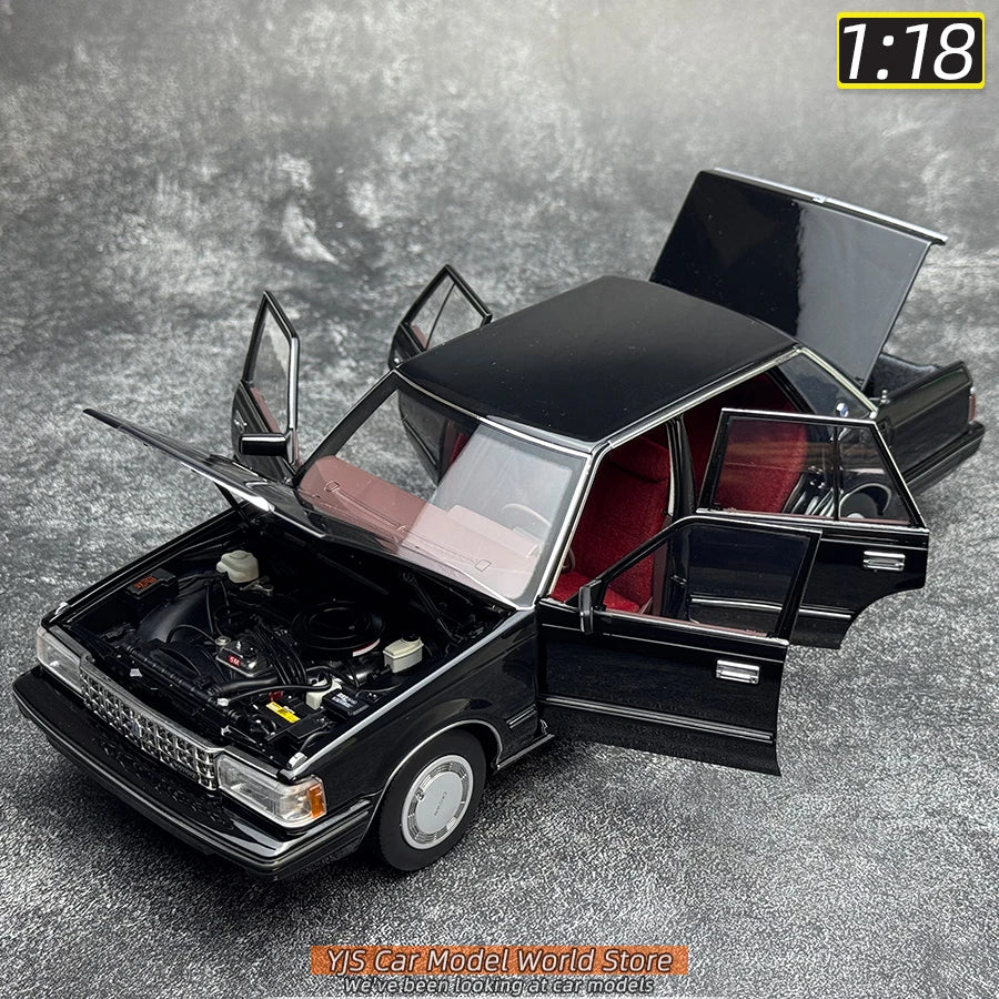 1:18 Toyota Crown MS122