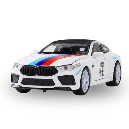 1:32 BMW M8