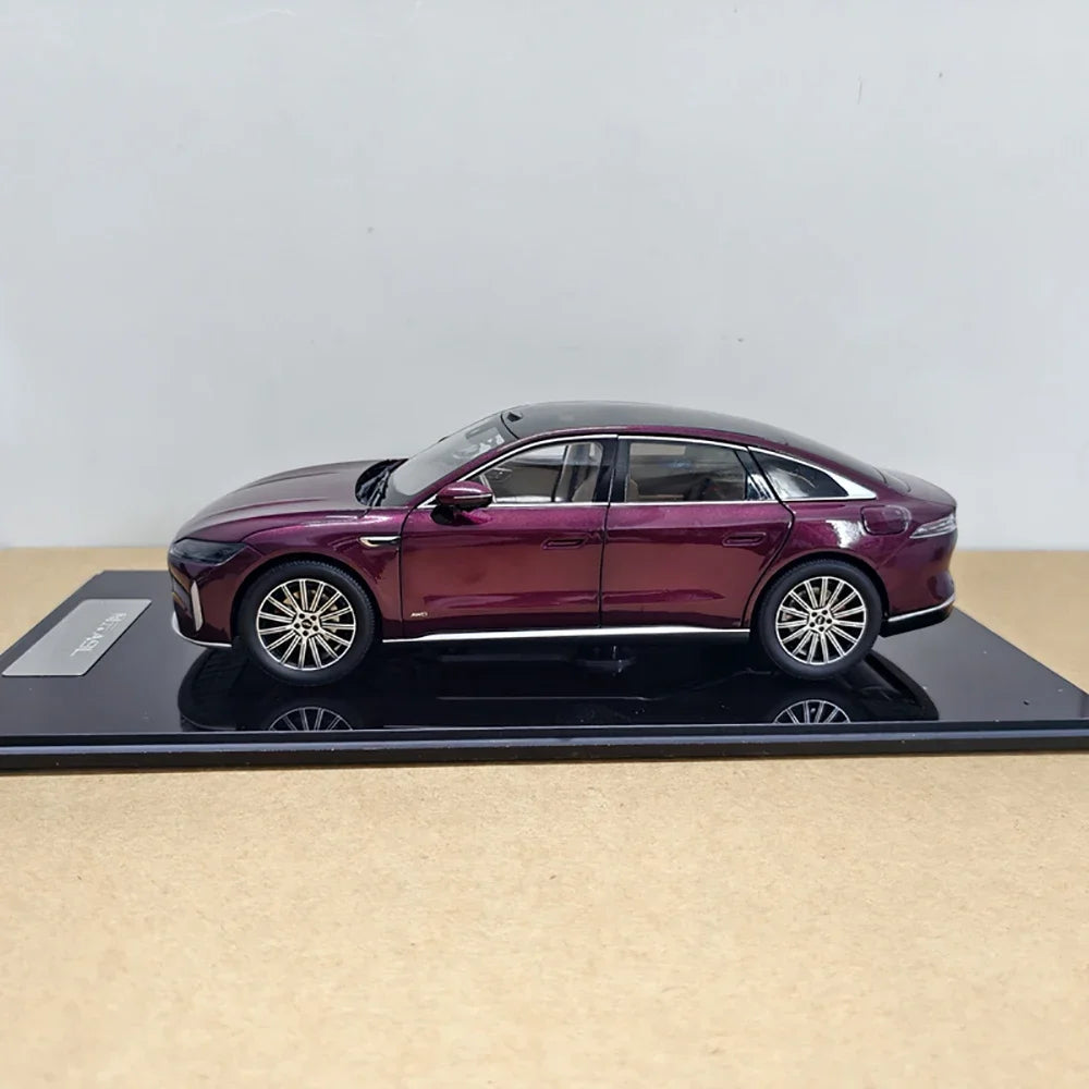 1:18 Chery Fengyun A9