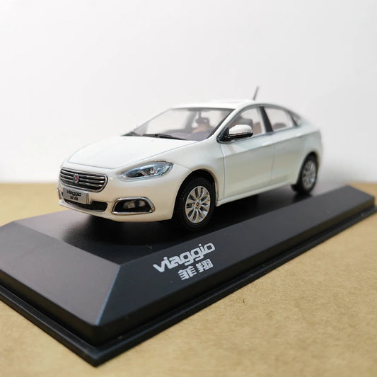 1:43 FIAT Viaggio
